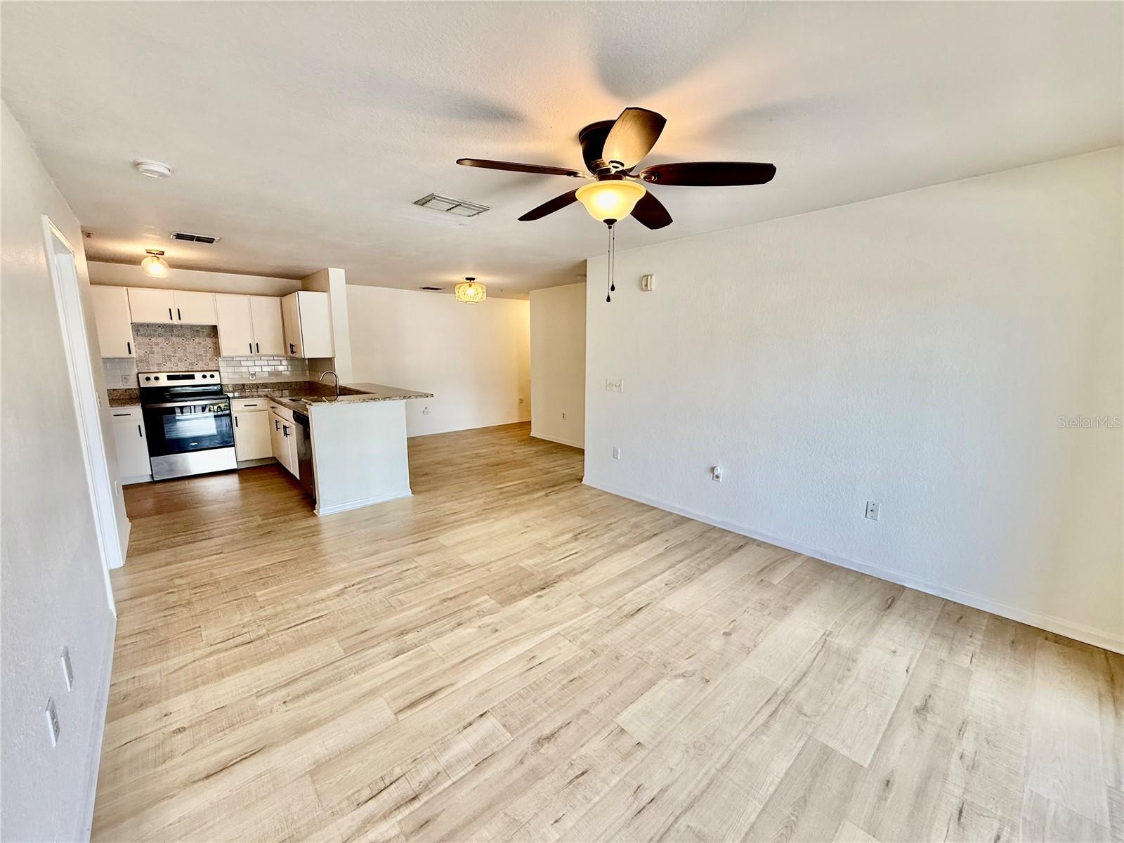 VILLAGGIO LAKES - Residential