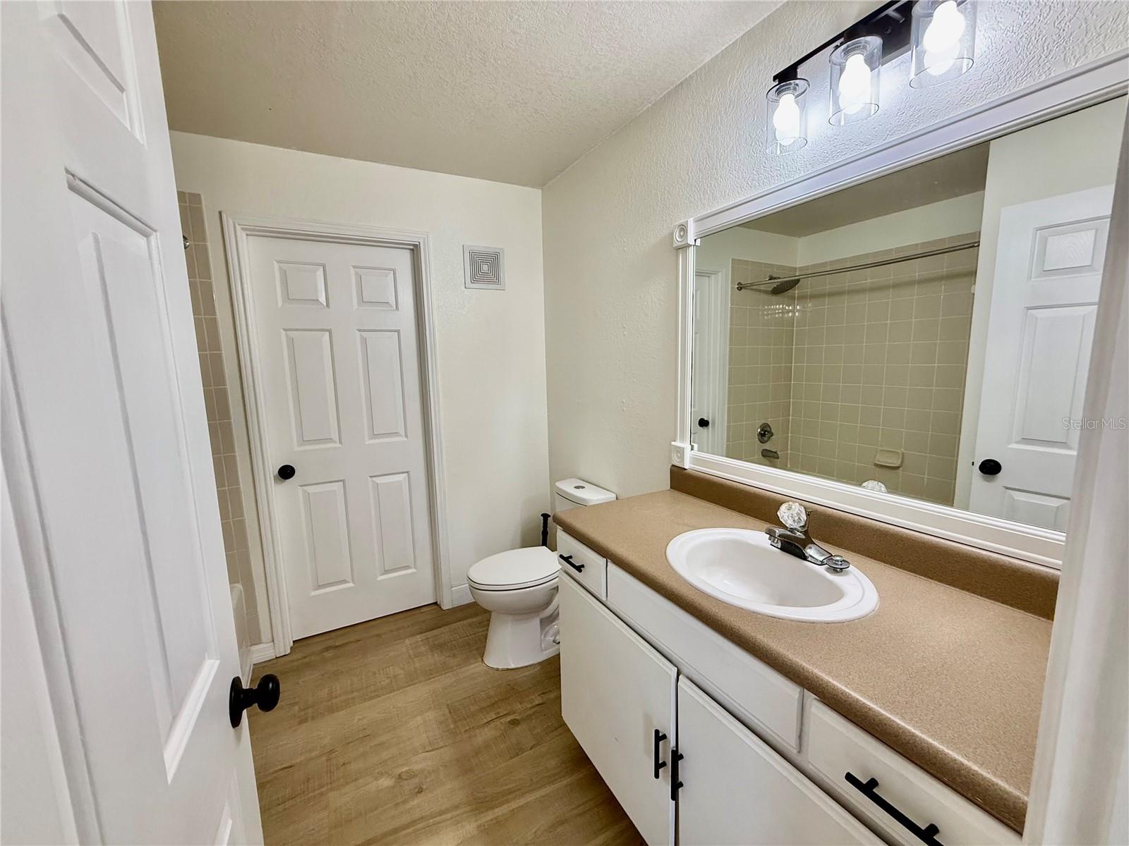 VILLAGGIO LAKES - Residential