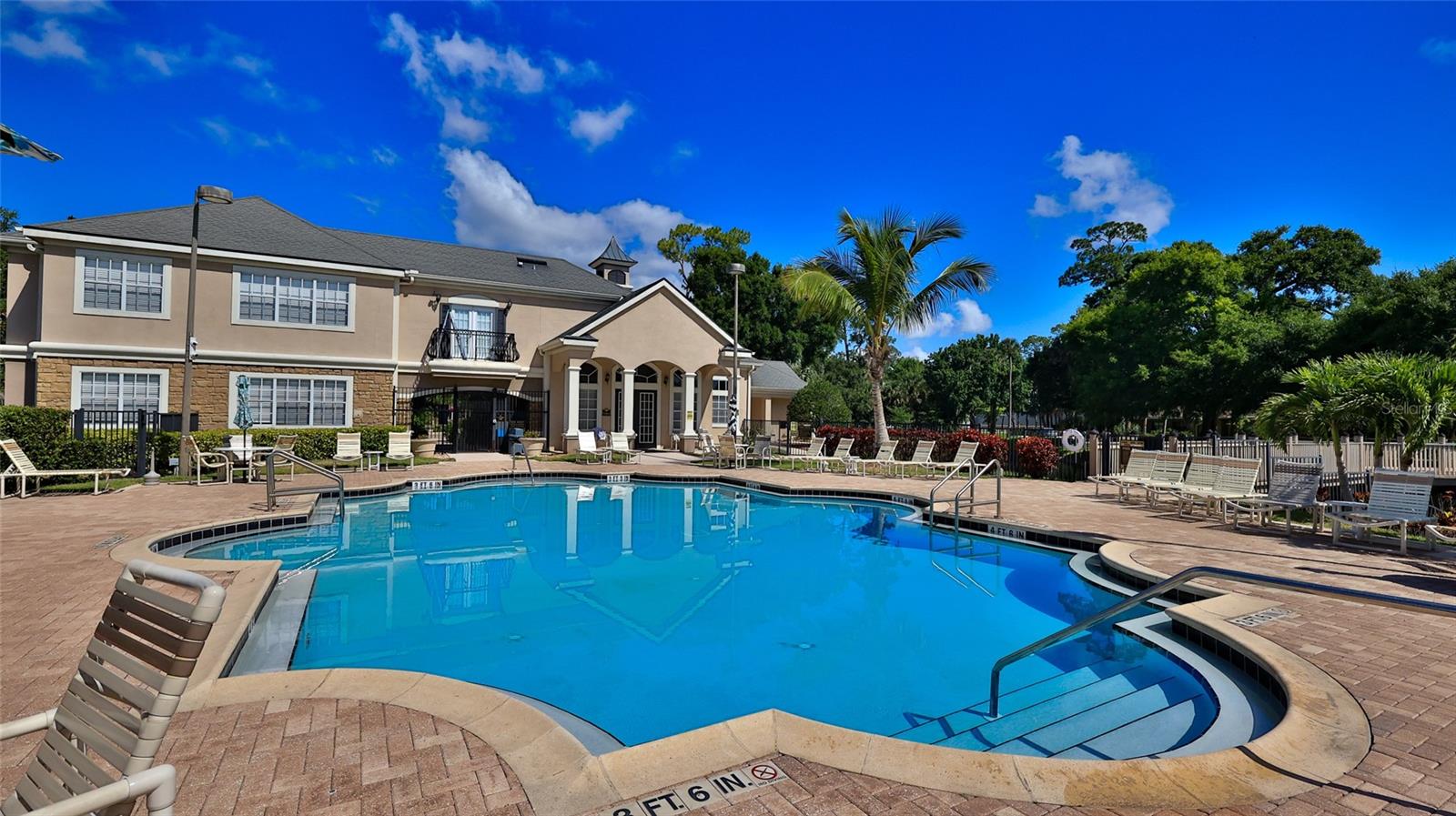 VILLAGGIO LAKES - Residential