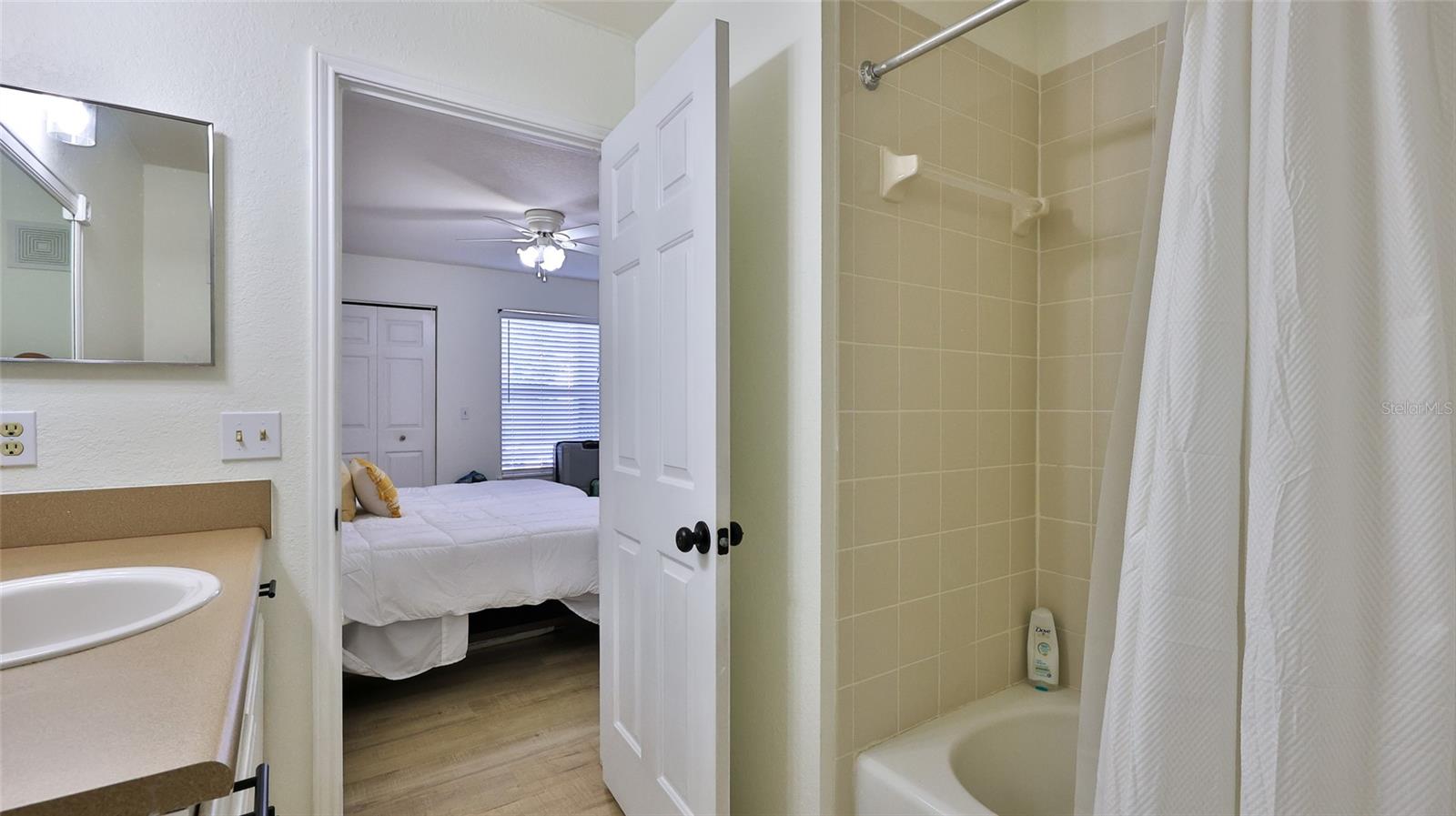 VILLAGGIO LAKES - Residential