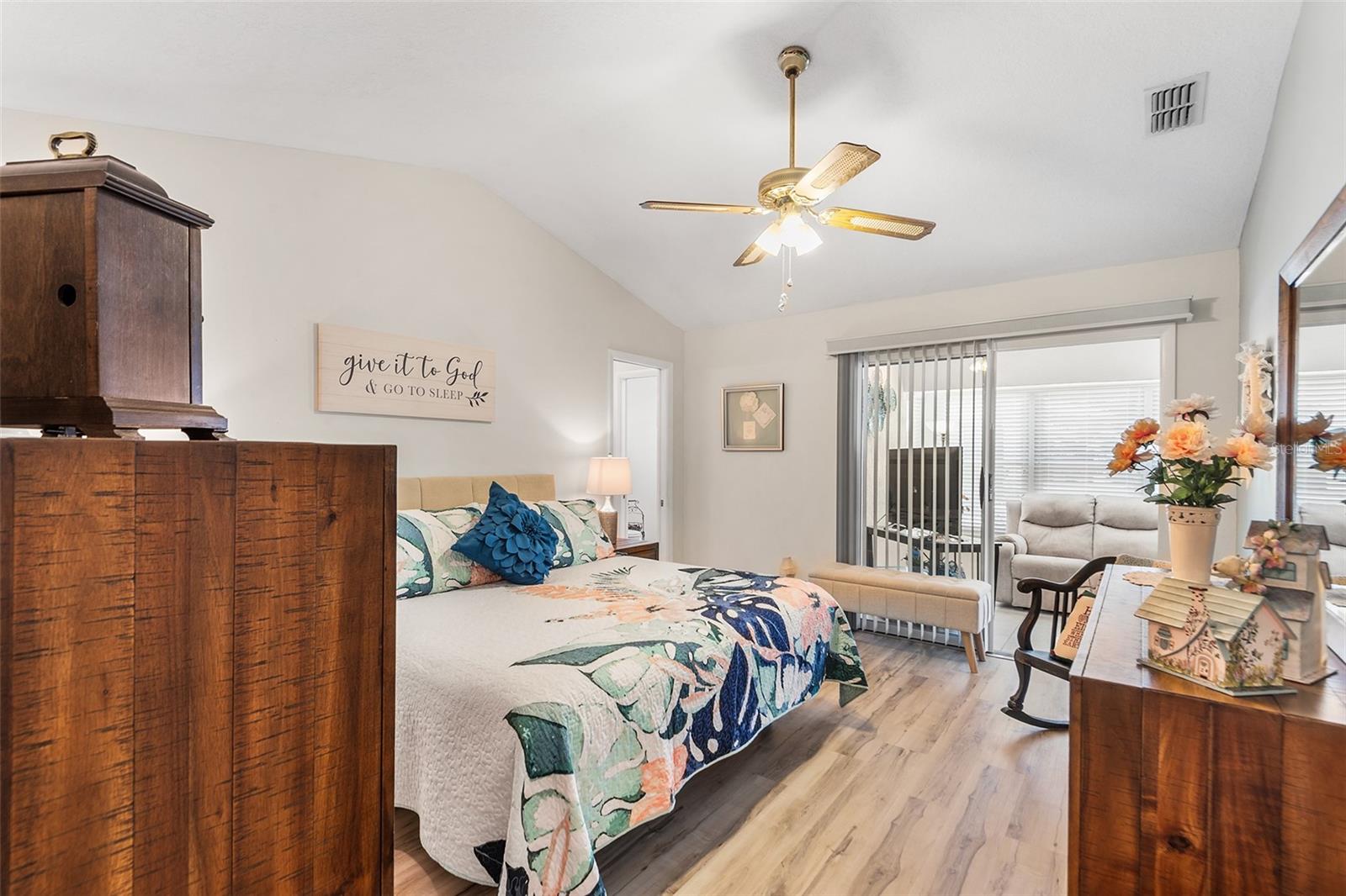 SWEETWATER GOLF & TENNIS CLUB ADD 02 - Residential