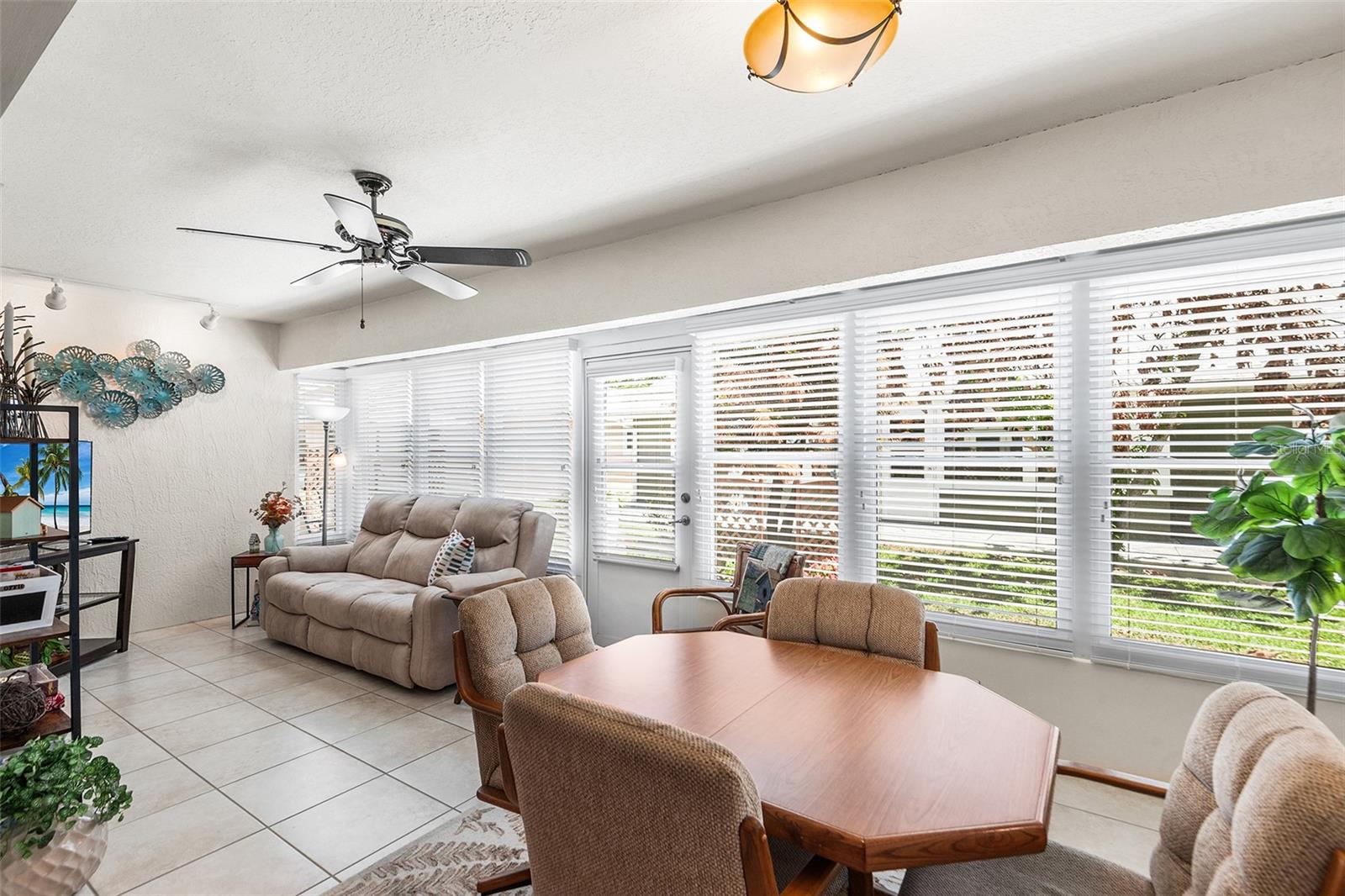 SWEETWATER GOLF & TENNIS CLUB ADD 02 - Residential