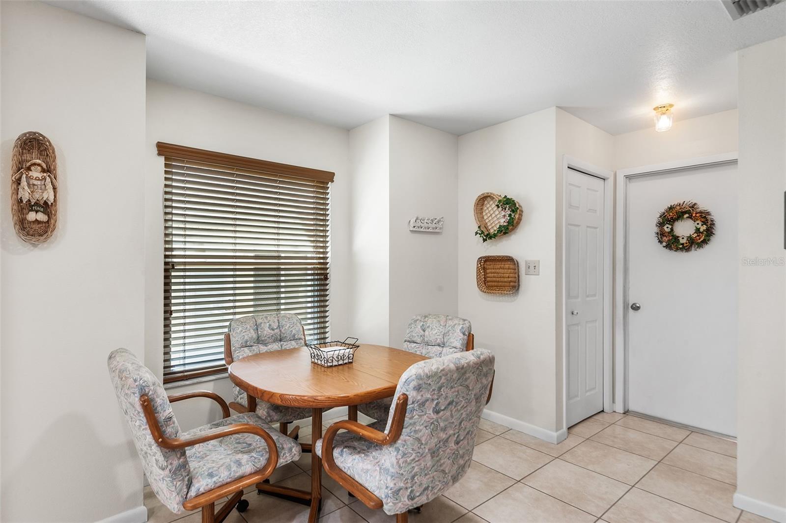 SWEETWATER GOLF & TENNIS CLUB ADD 02 - Residential