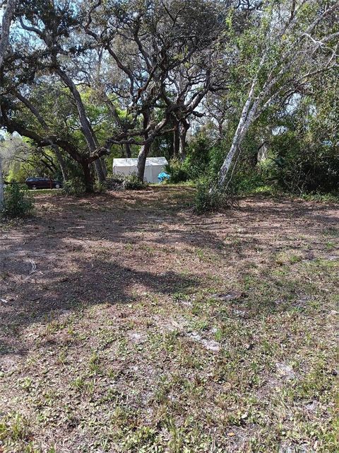 Tiny photo for 17195 SE 70th Street, Ocklawaha, FL 32179 (MLS # OM721476)
