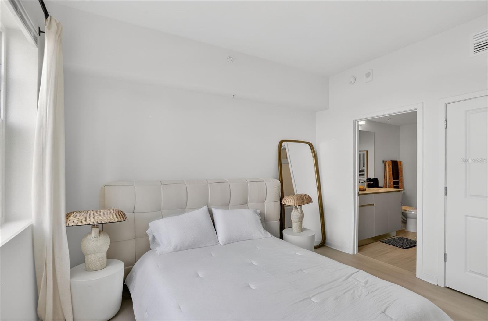 MILLENIA PARK - Residential Lease