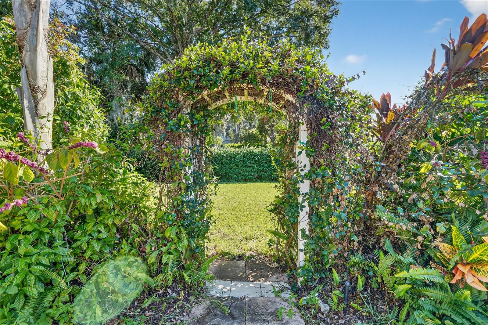 NAPIER & HULL GRANT - Residential