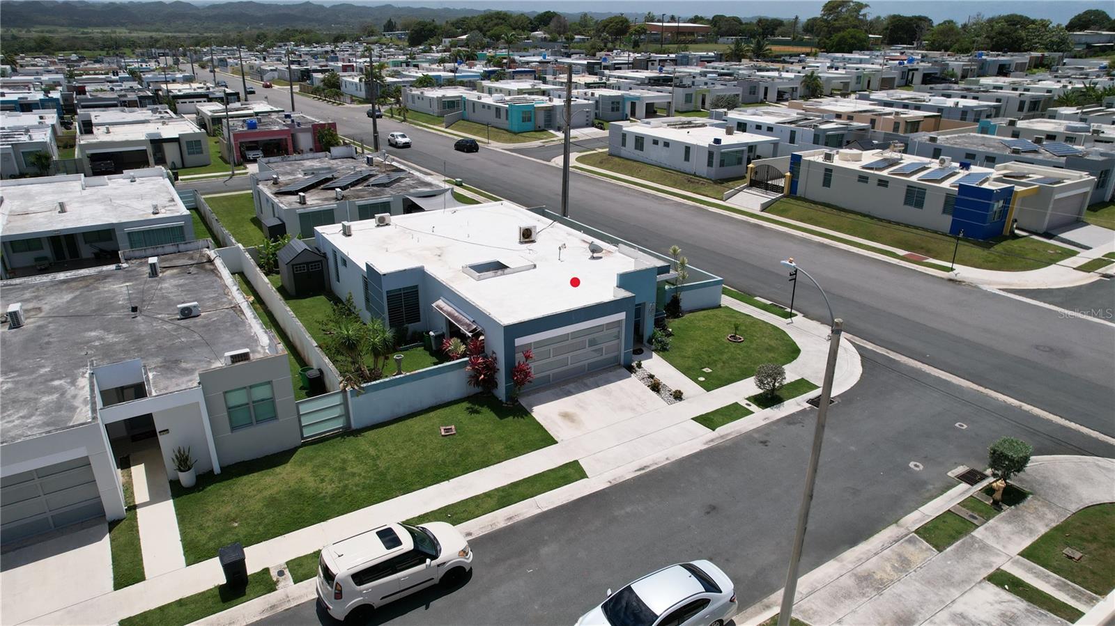 URB ISLA DE ROQUE - Residential