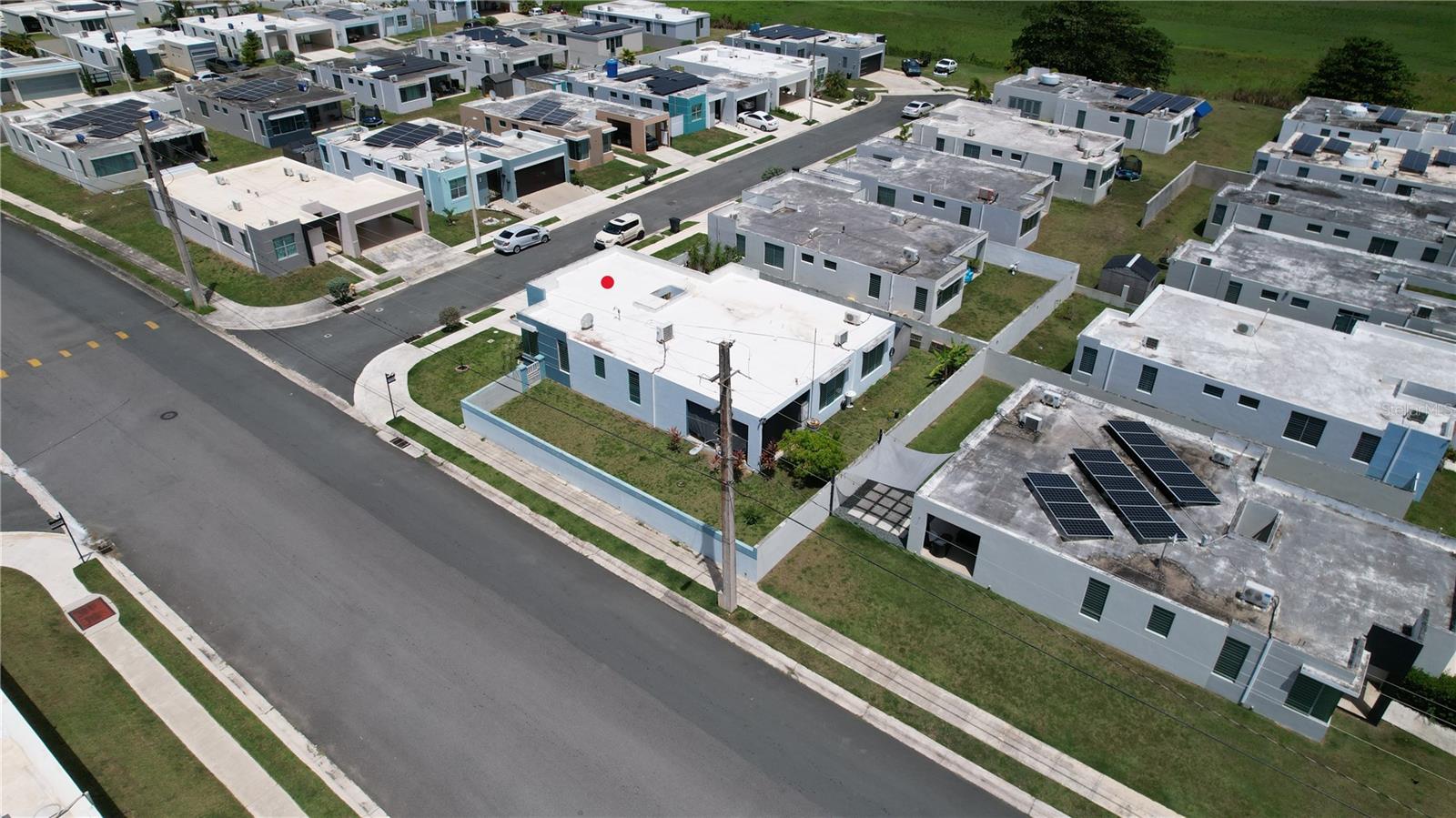 URB ISLA DE ROQUE - Residential