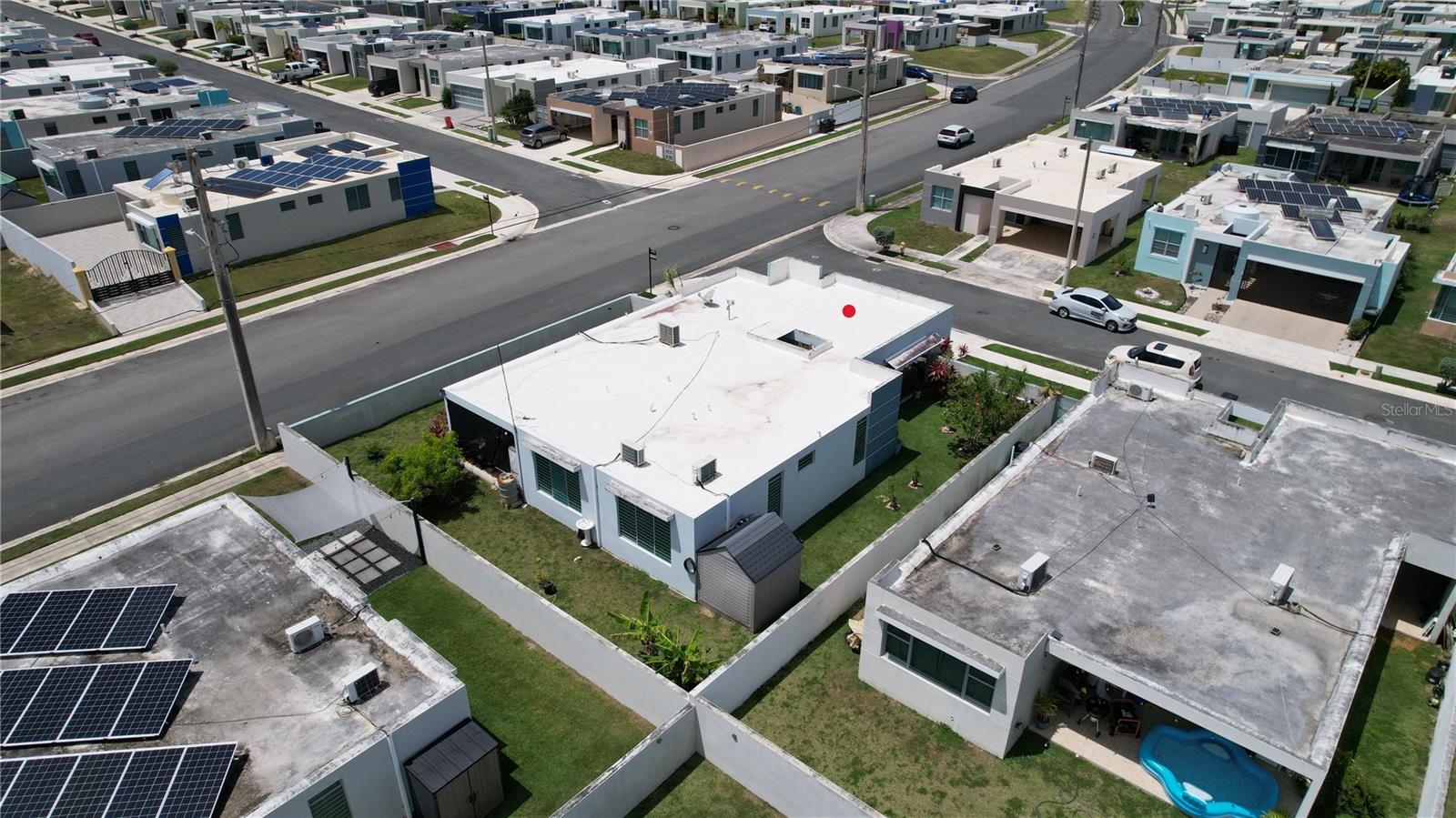 URB ISLA DE ROQUE - Residential