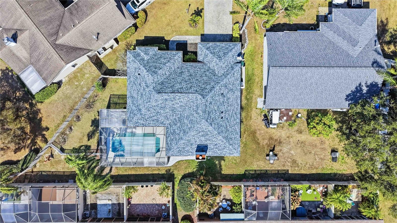 HAMLETS GROVE - Residential