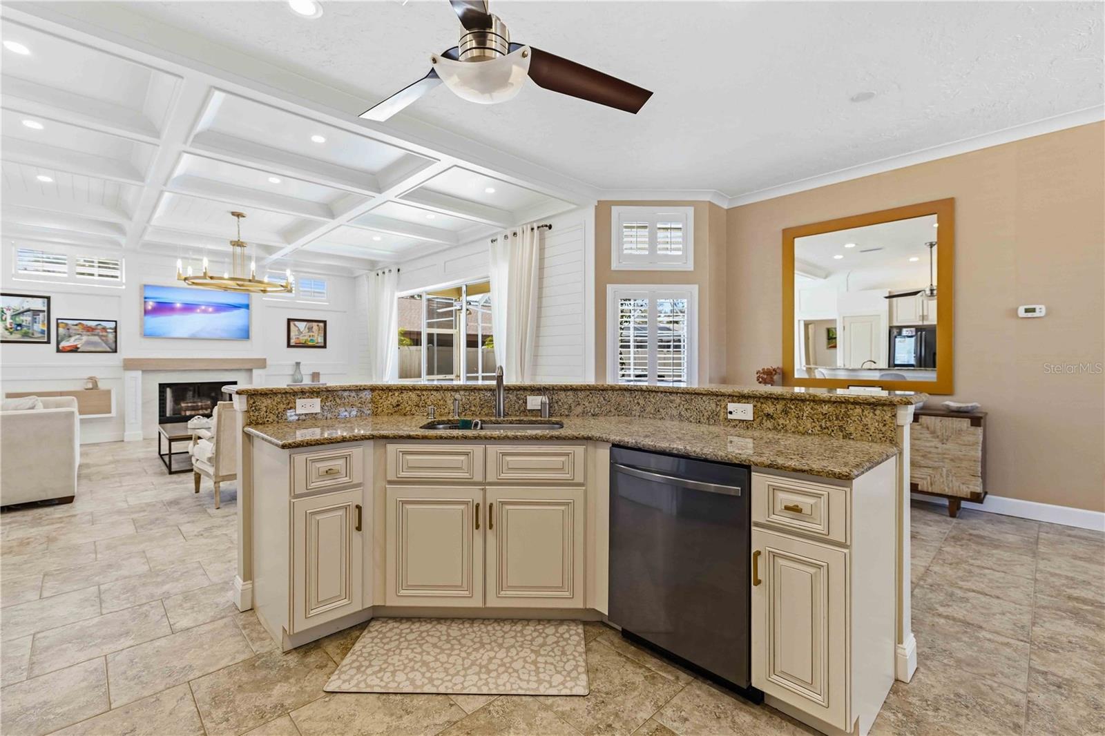 HAMLETS GROVE - Residential