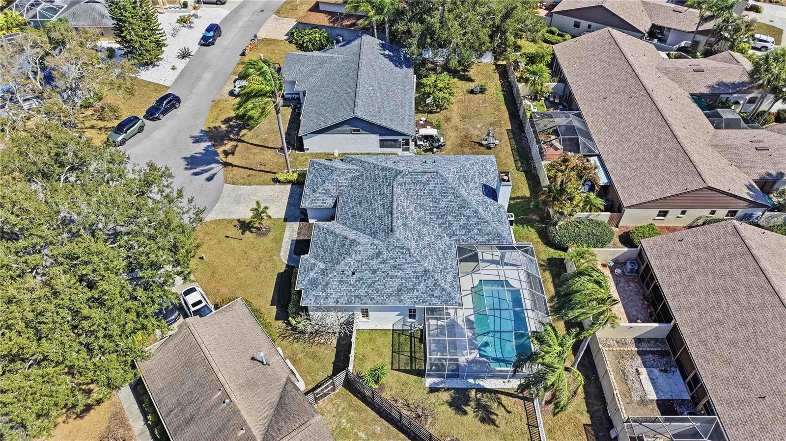 HAMLETS GROVE - Residential