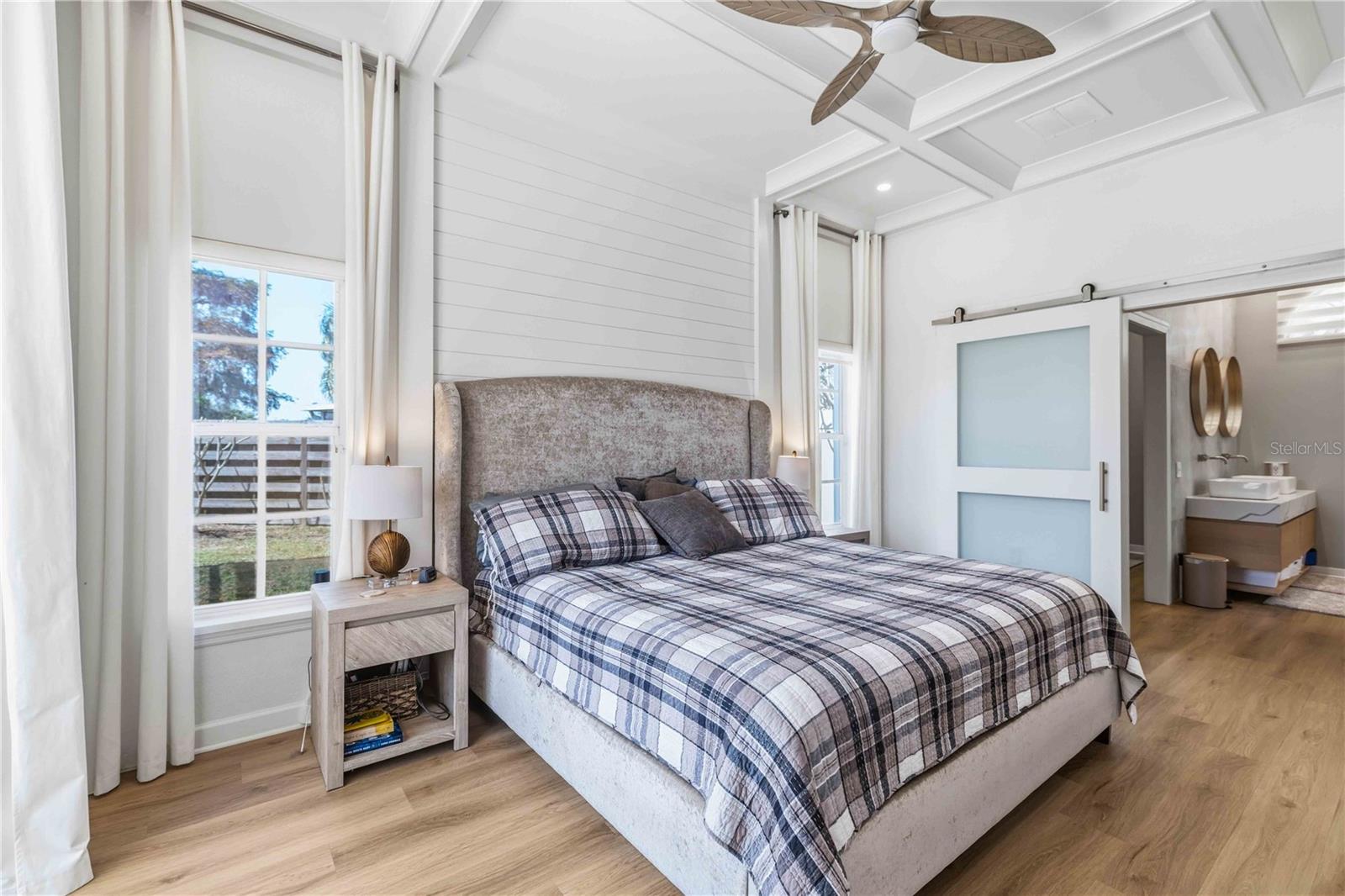 HAMLETS GROVE - Residential