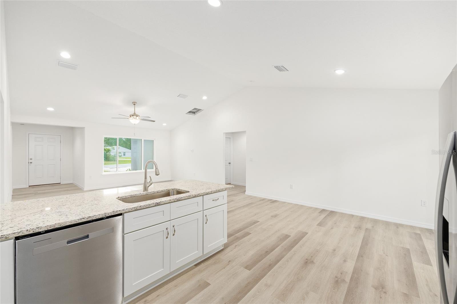 TRAILS EAST - Residential Lease