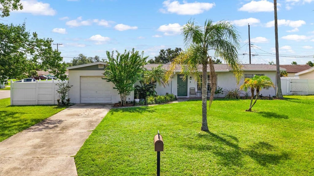 Photo of 500 Florida Circle S, Apollo Beach, FL 33572 (MLS # TB8556689)