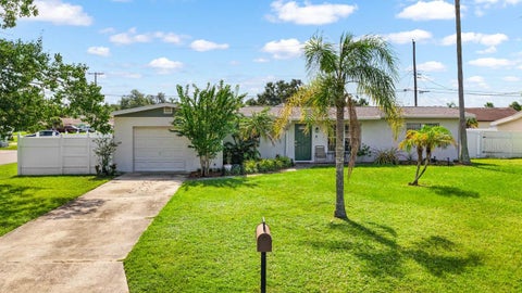 Photo of 500 Florida Circle S, Apollo Beach, FL 33572 (MLS # TB8556689)