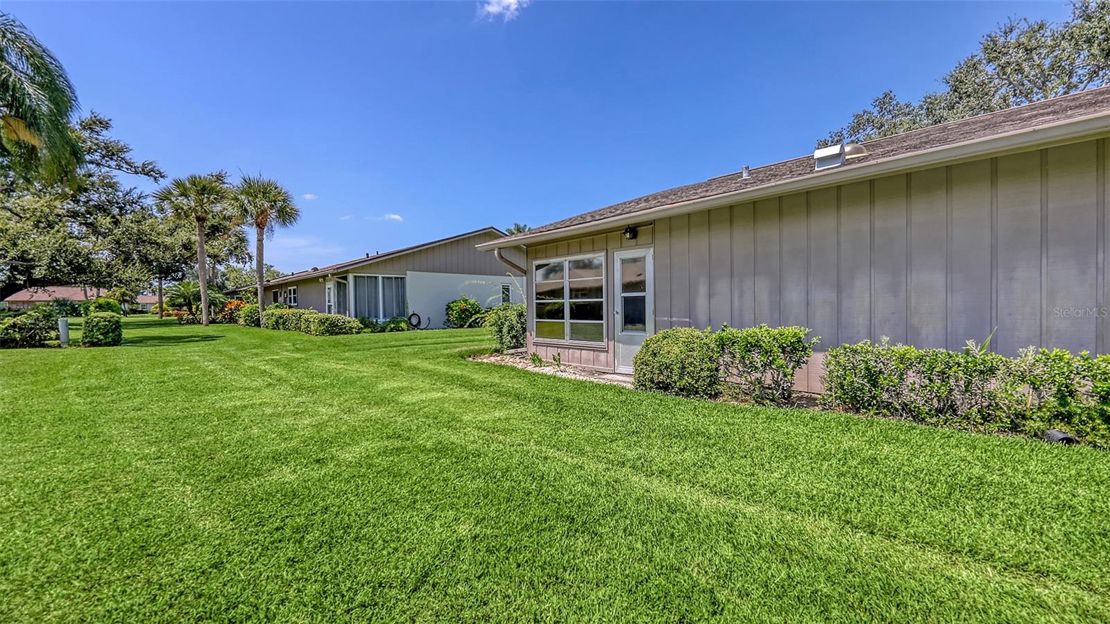 1317 GRAND BOULEVARD 1002