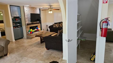 Tiny photo for 17936 W Phil C Peters Rd, Winter Garden, FL 34787 (MLS # O6347957)