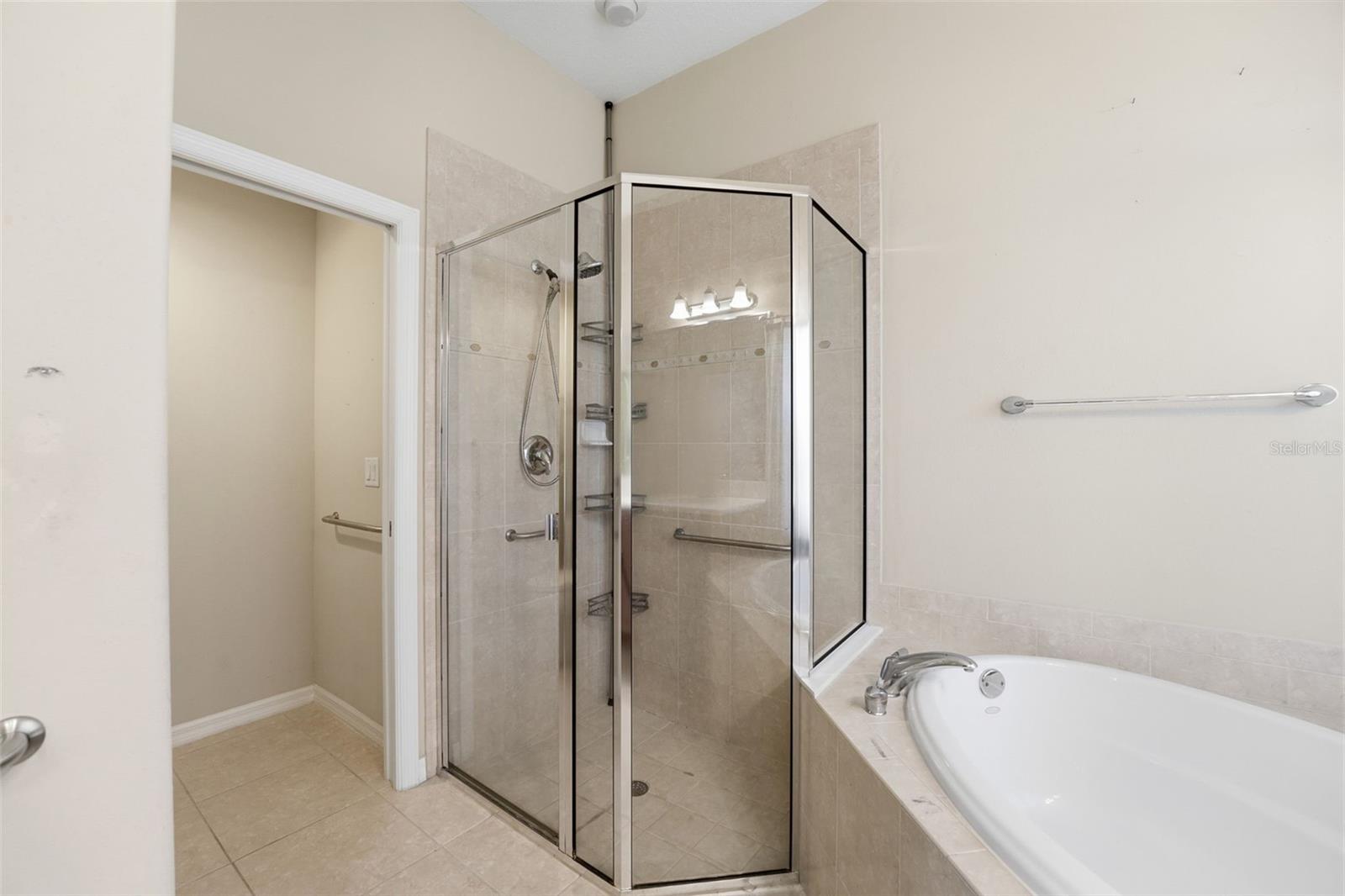 STONEYBROOK AT VENICE - Residential