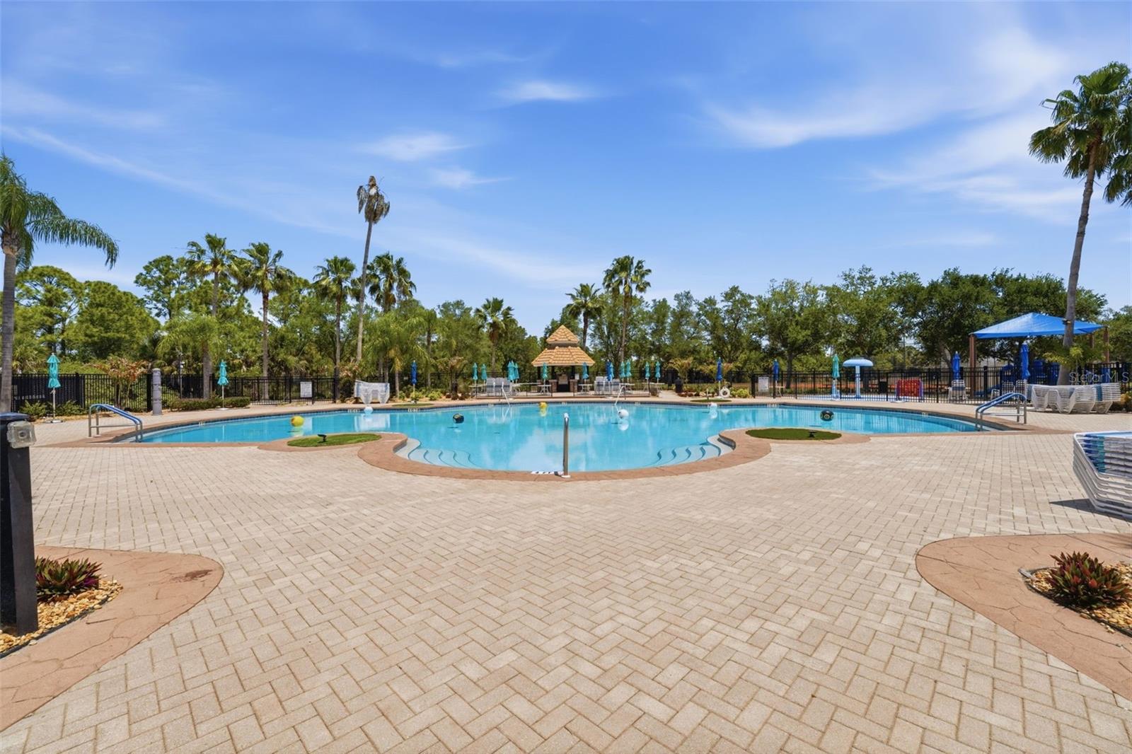 STONEYBROOK AT VENICE - Residential