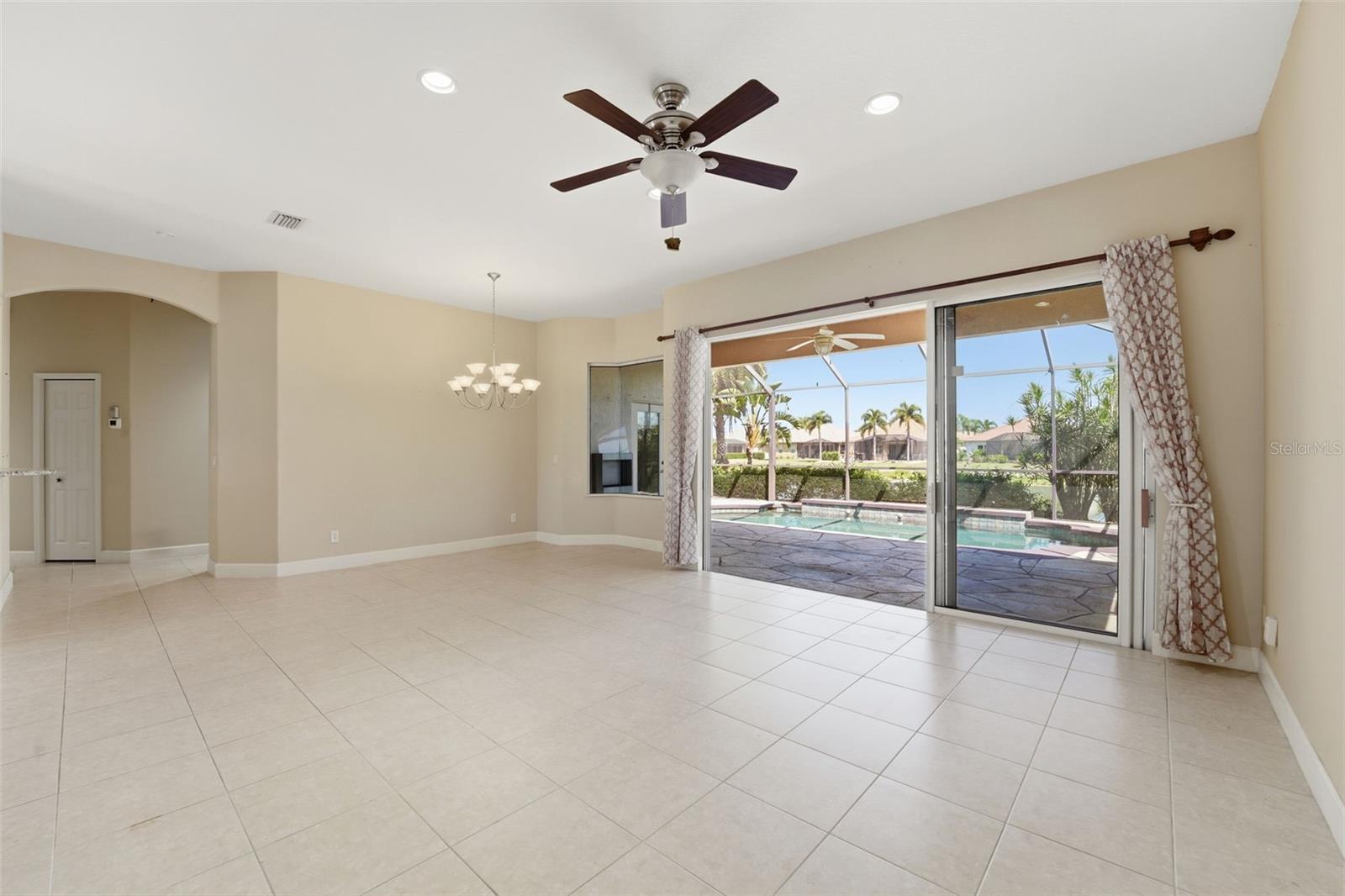 STONEYBROOK AT VENICE - Residential