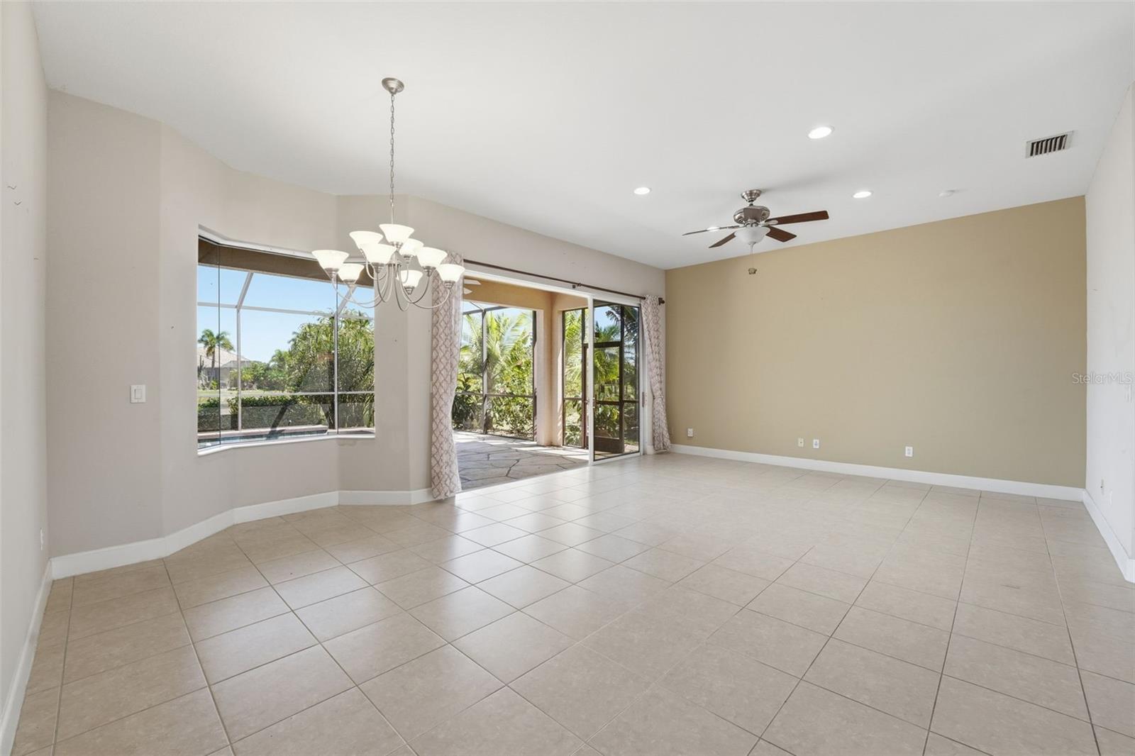 STONEYBROOK AT VENICE - Residential
