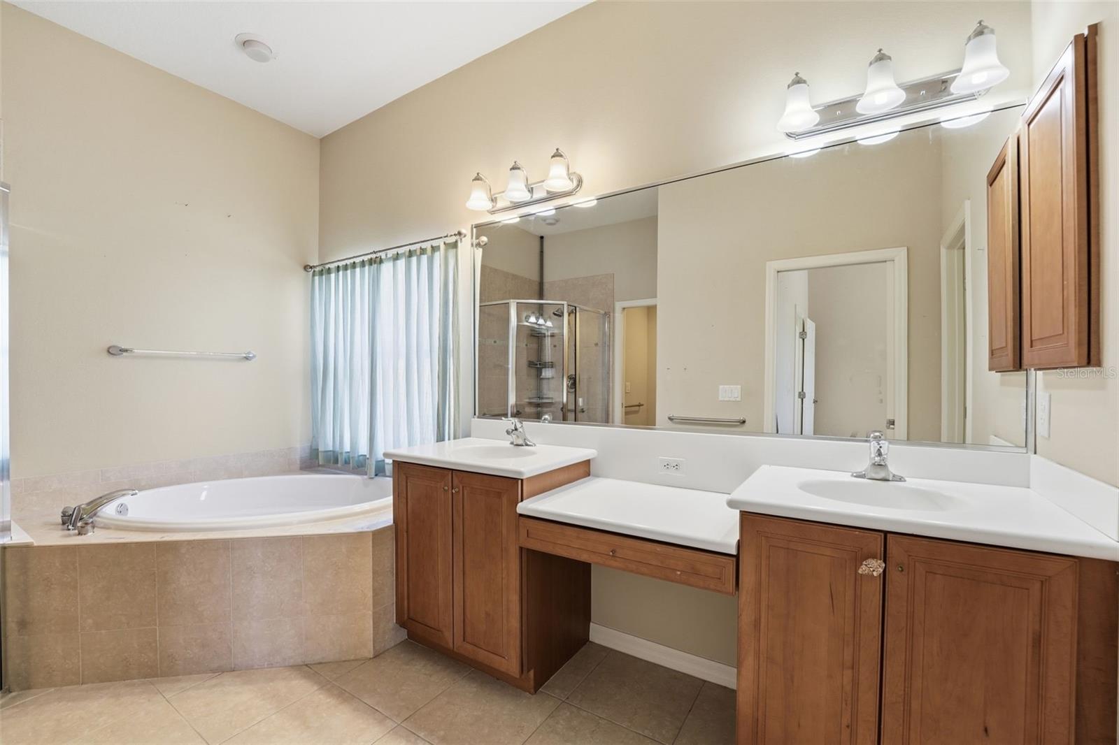 STONEYBROOK AT VENICE - Residential