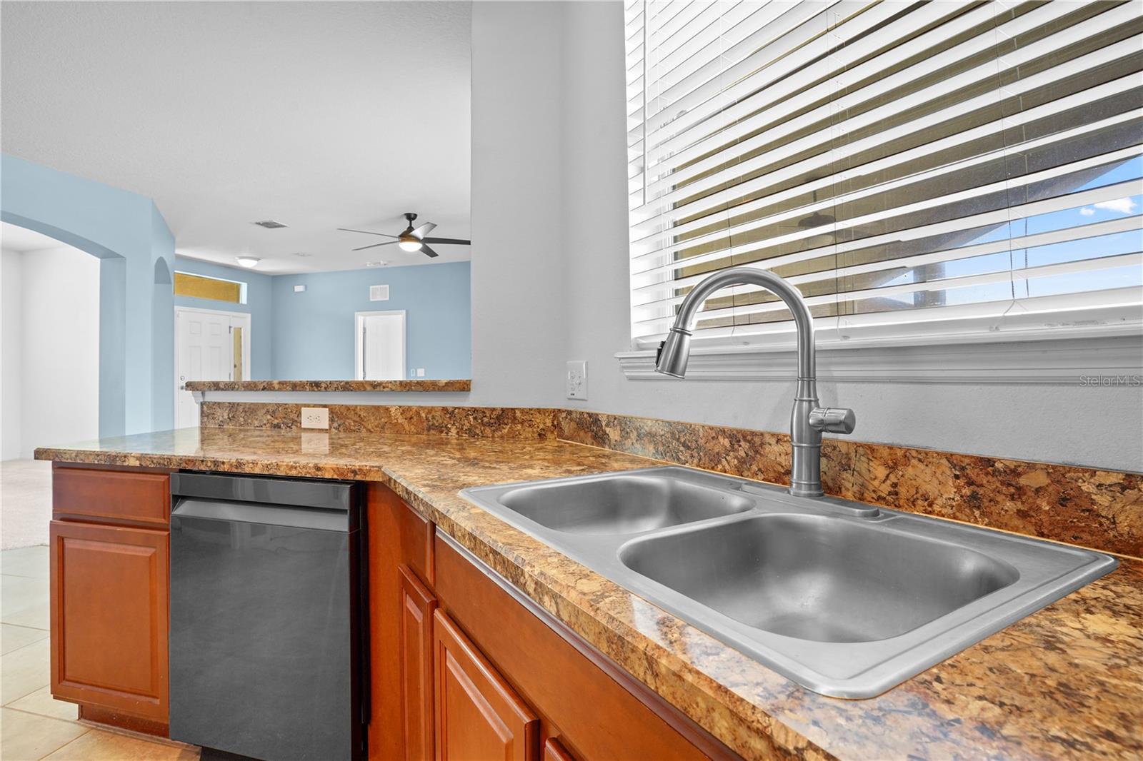 SOUTHERN RIDGE AT ESTATES - Residential