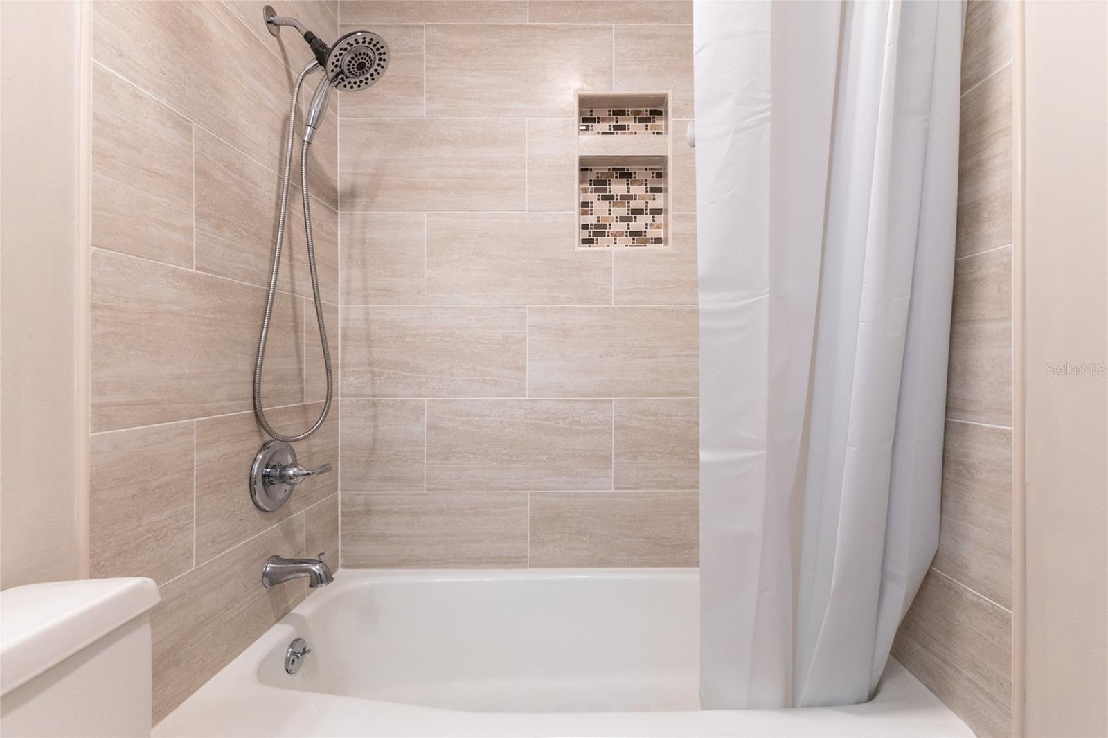 OAKLEIGH HEIGHTS - Residential