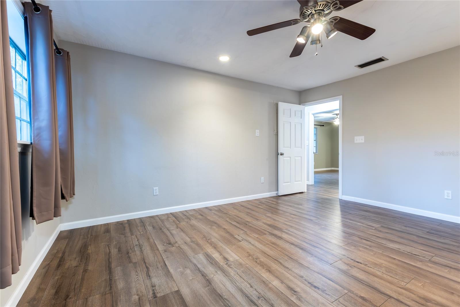 OAKLEIGH HEIGHTS - Residential