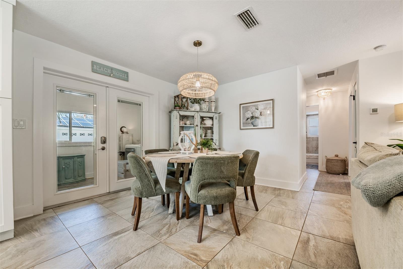 DUNEDIN ISLES COUNTRY CLUB - Residential