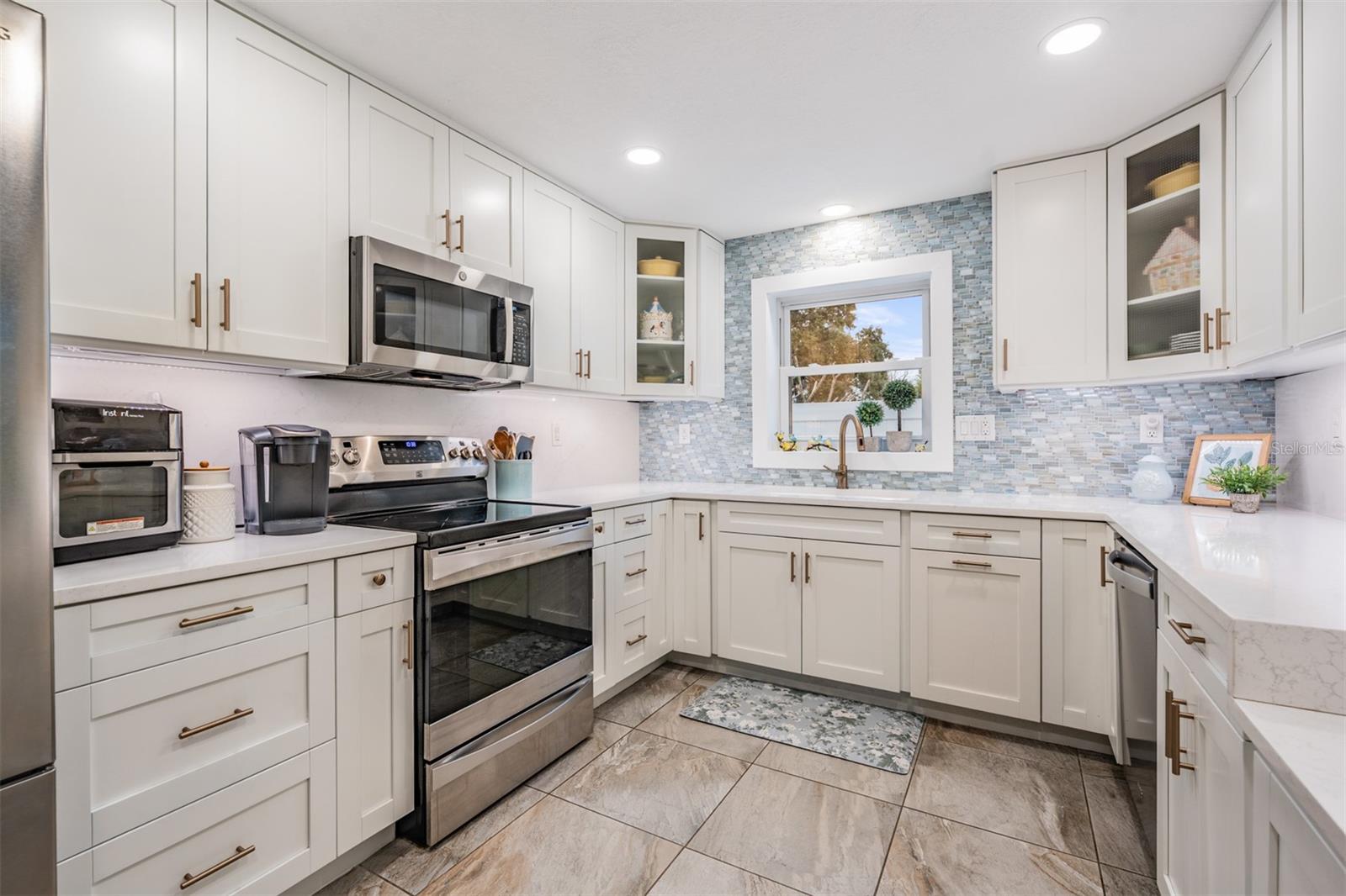 DUNEDIN ISLES COUNTRY CLUB - Residential