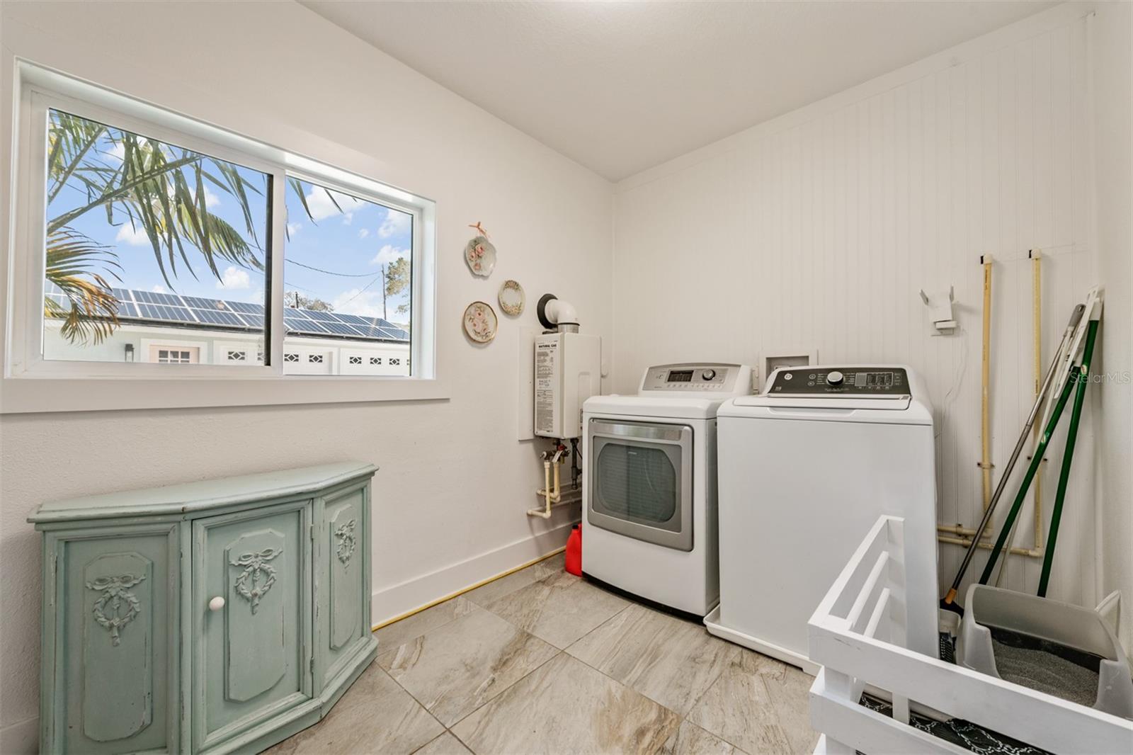 DUNEDIN ISLES COUNTRY CLUB - Residential