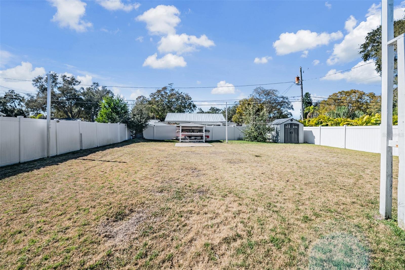 DUNEDIN ISLES COUNTRY CLUB - Residential