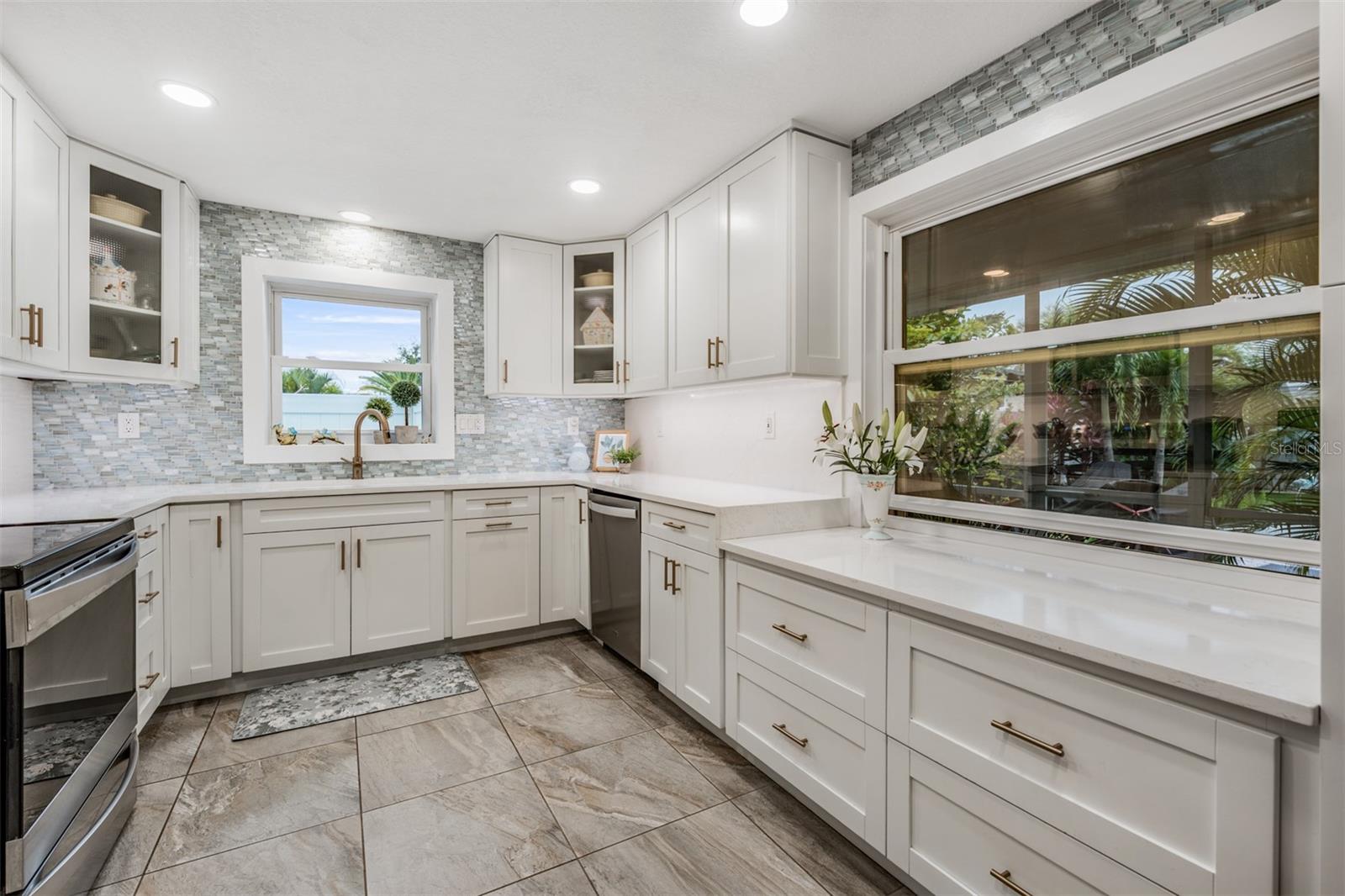 DUNEDIN ISLES COUNTRY CLUB - Residential