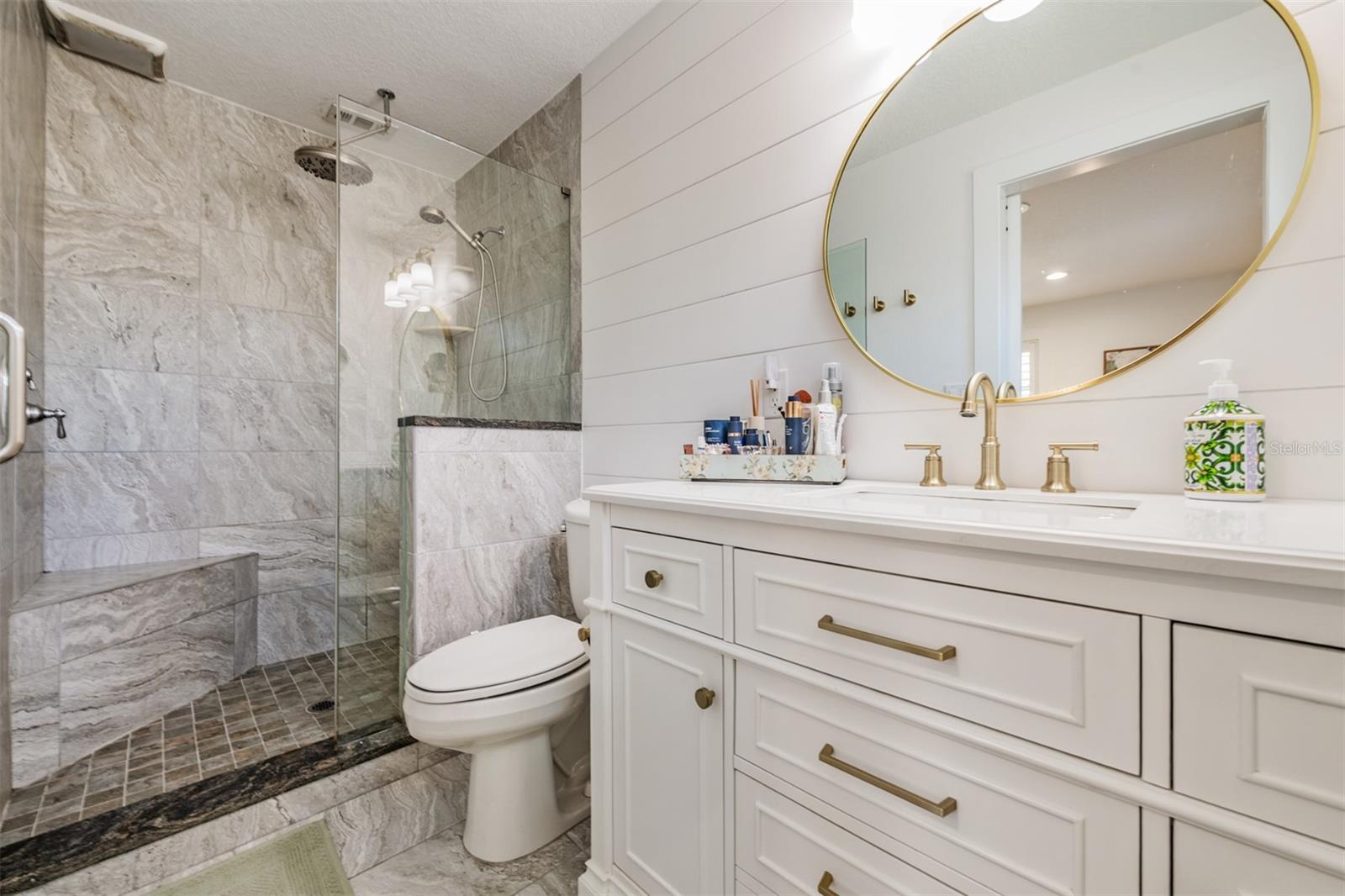 DUNEDIN ISLES COUNTRY CLUB - Residential