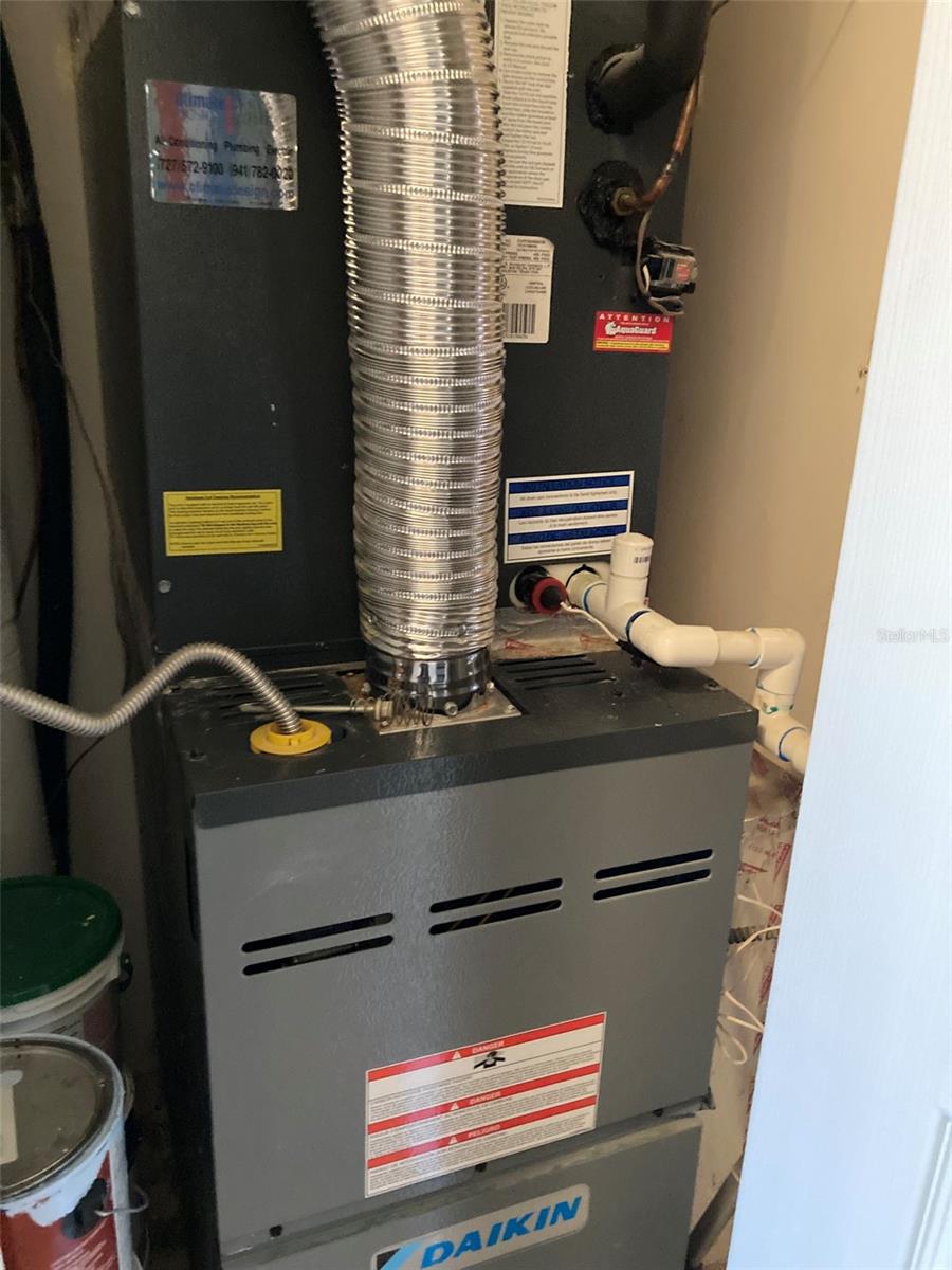 TERRACE PARK OF FIVE TOWNS - Residential