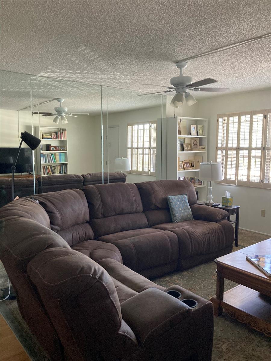 TERRACE PARK OF FIVE TOWNS - Residential