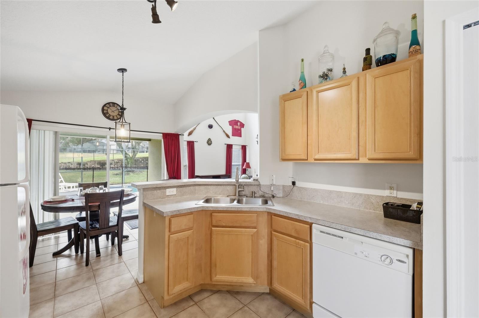 EMERALD ISLAND RESORT PH 5B - Residential