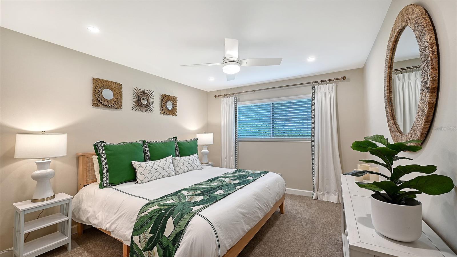 SUTTON PLACE - Residential