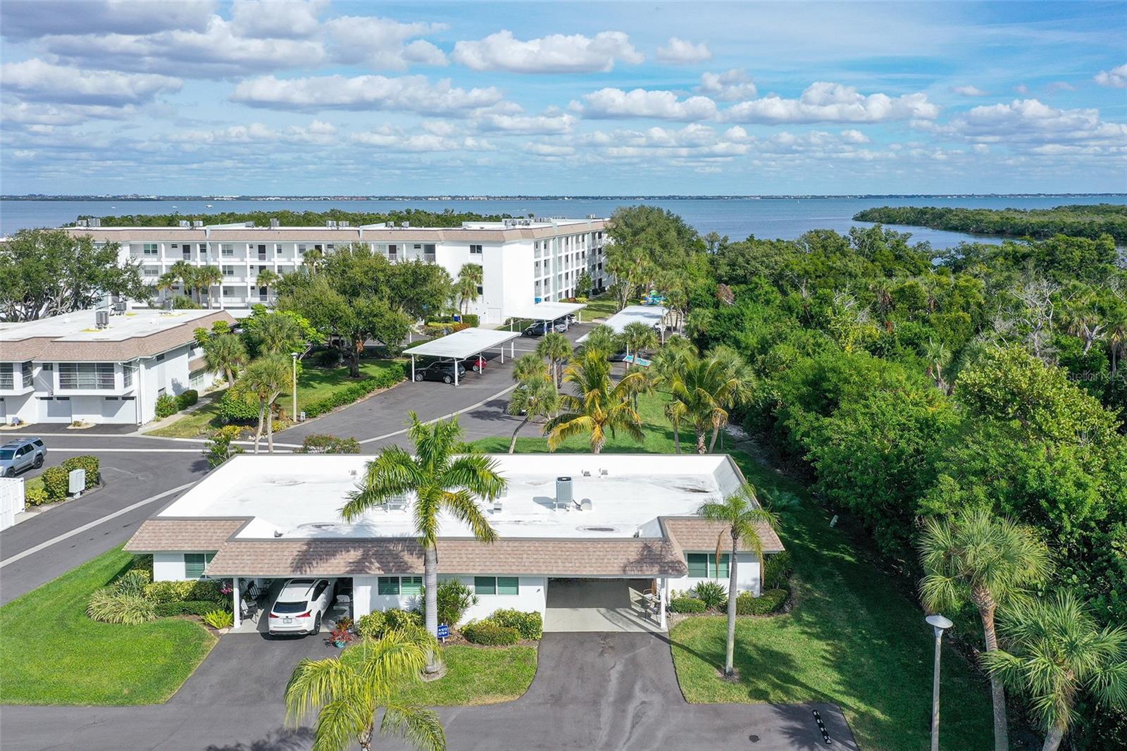 SUTTON PLACE - Residential