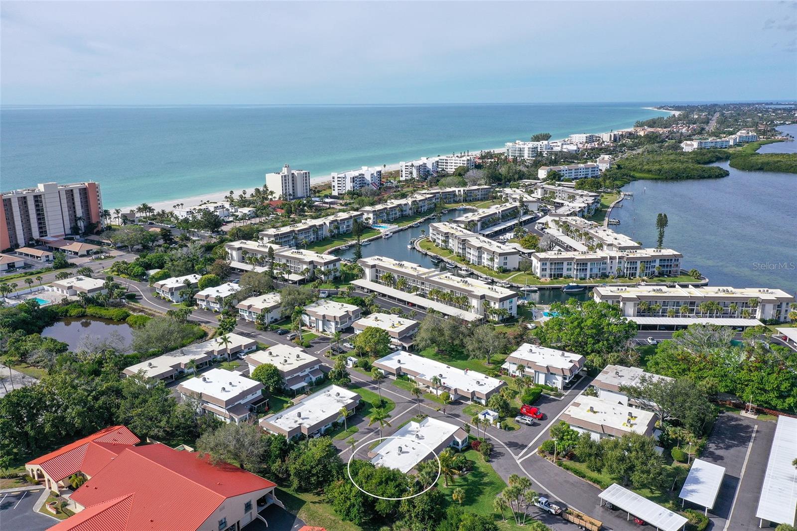 SUTTON PLACE - Residential