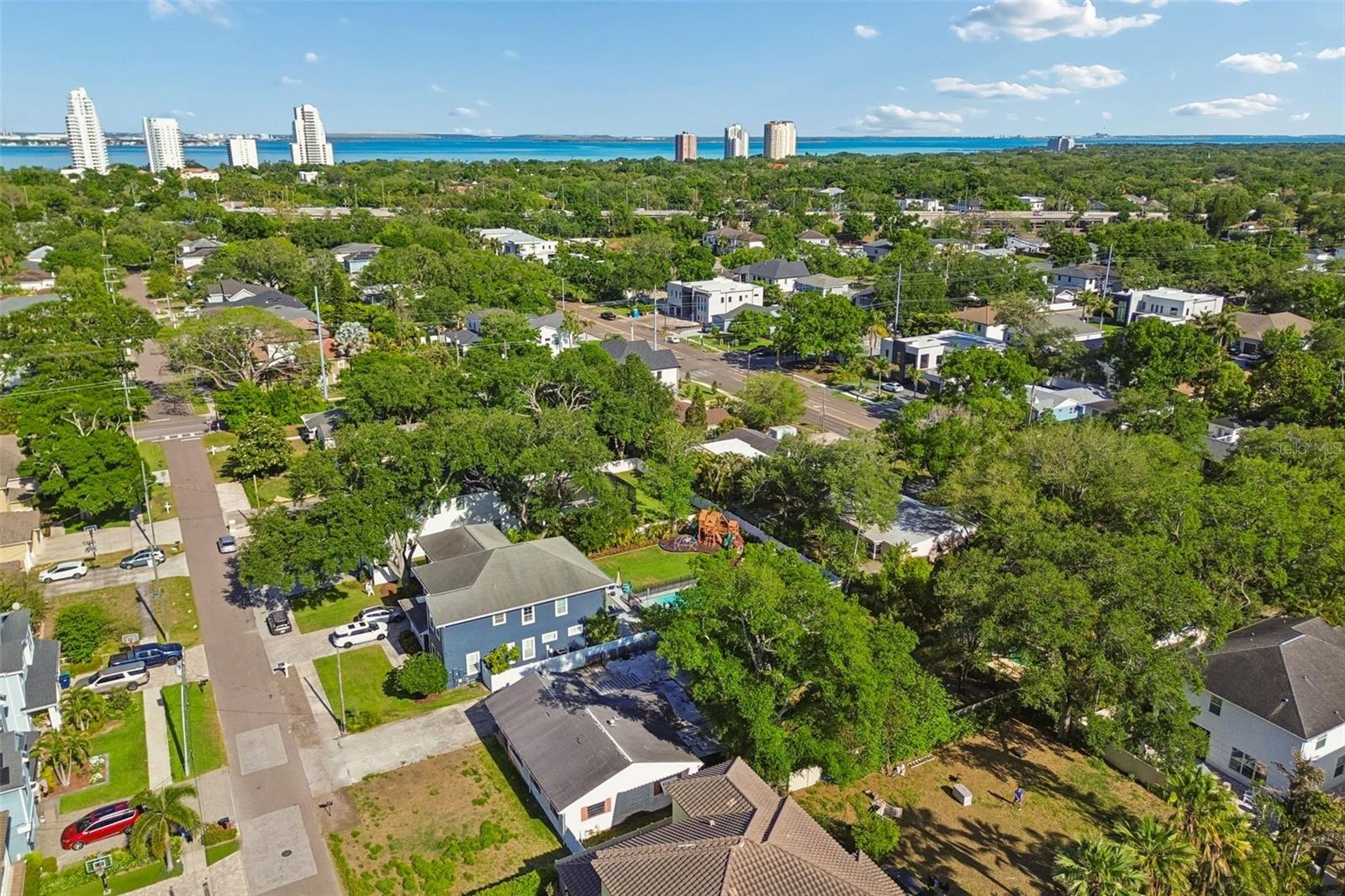 EL PRADO GARDENS - Residential
