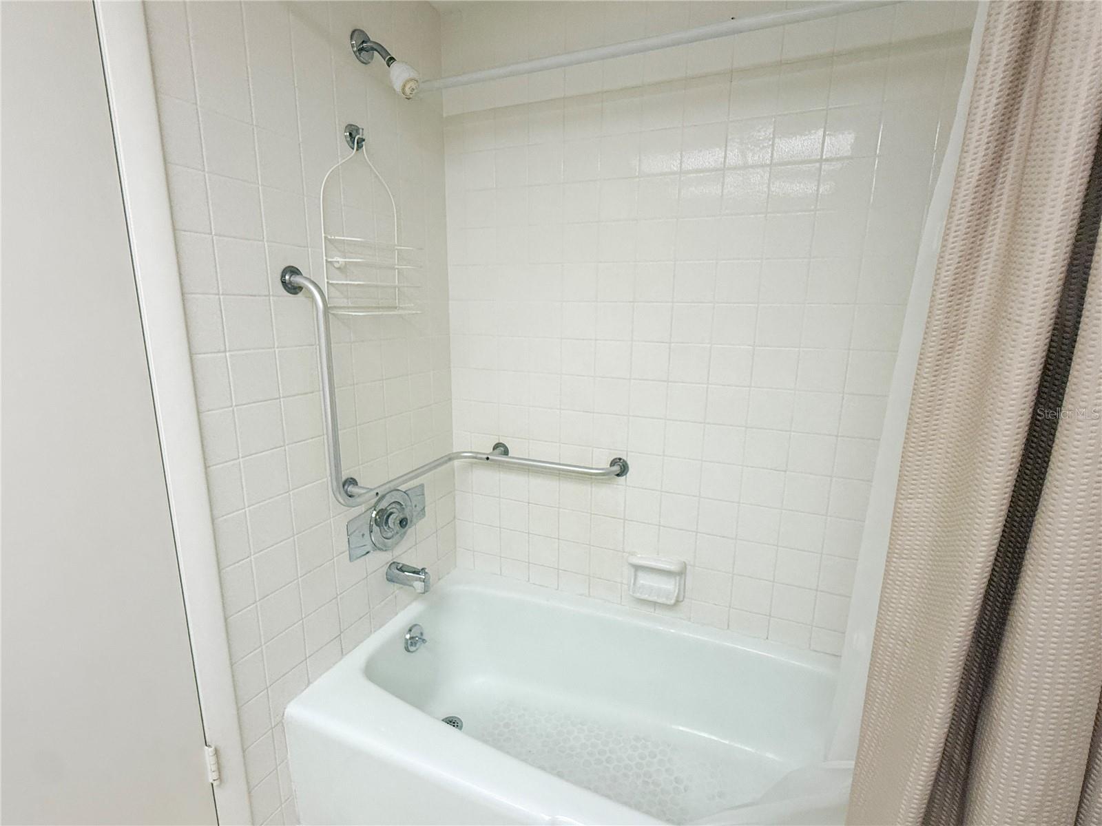 WINSTON PARK NORTHEAST - Residential Lease