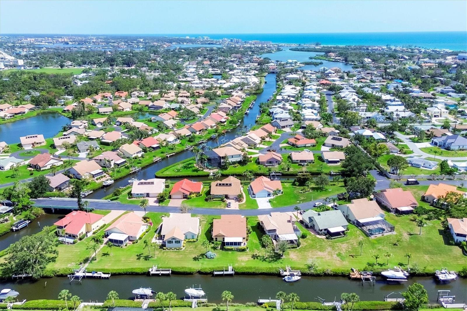 175 INLETS BOULEVARD 175