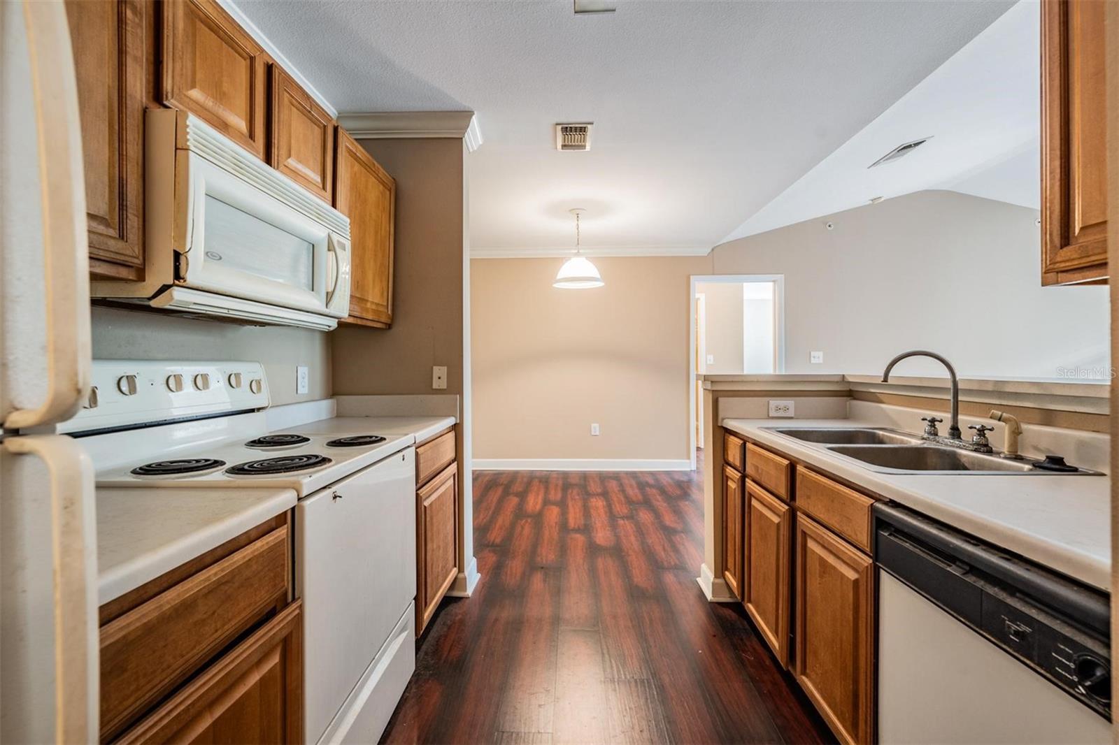 EQUESTRIAN PARC AT HIGHWOODS P - Residential