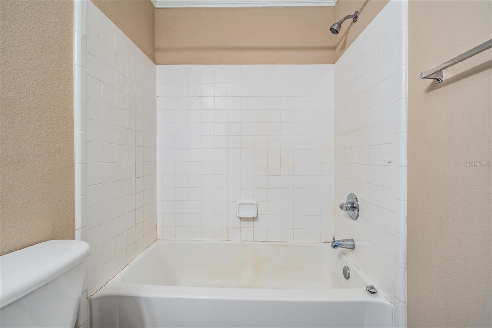 EQUESTRIAN PARC AT HIGHWOODS P - Residential