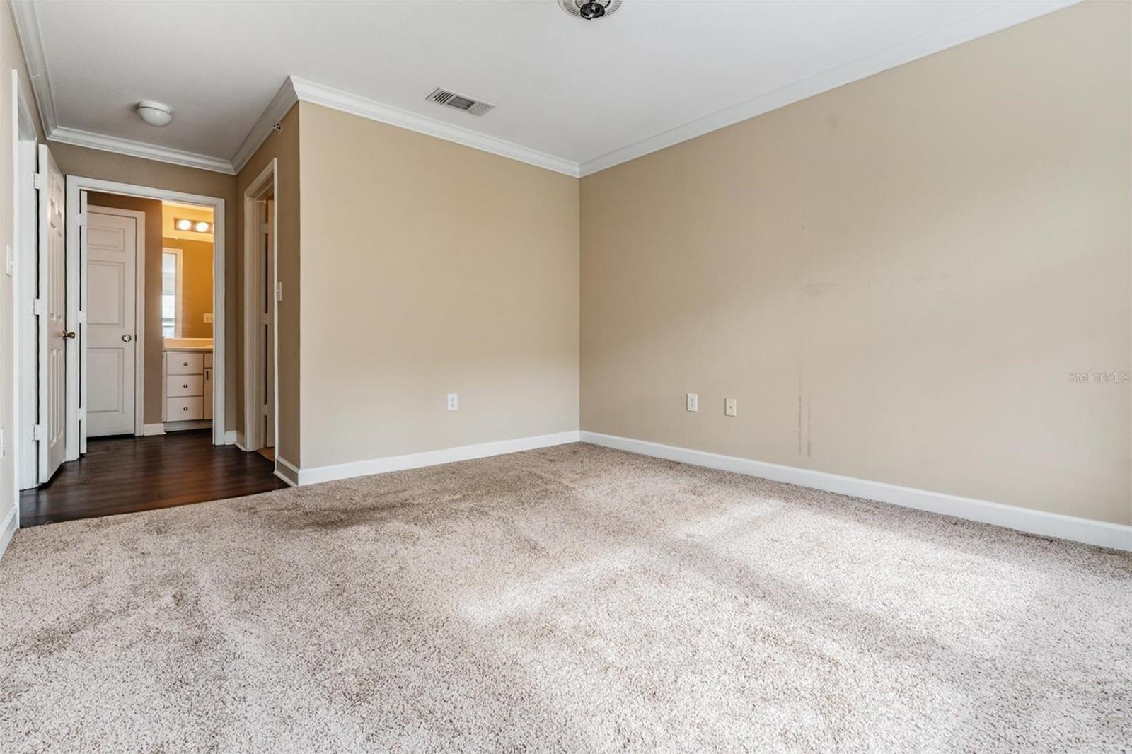 EQUESTRIAN PARC AT HIGHWOODS P - Residential