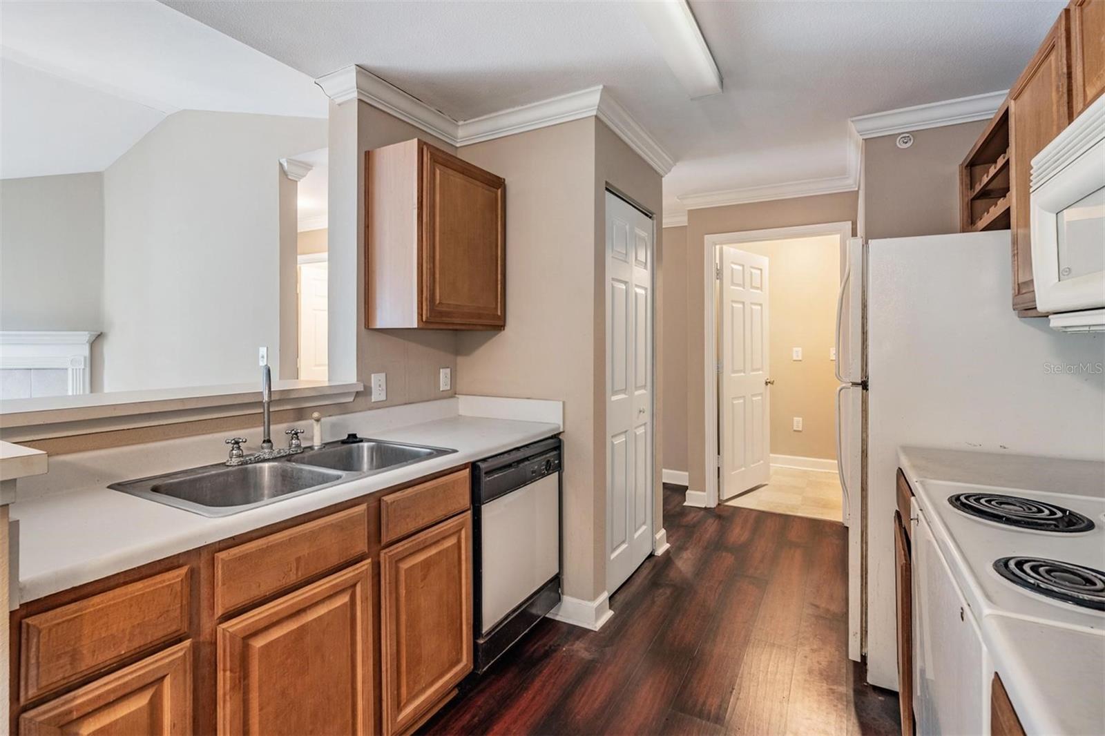 EQUESTRIAN PARC AT HIGHWOODS P - Residential