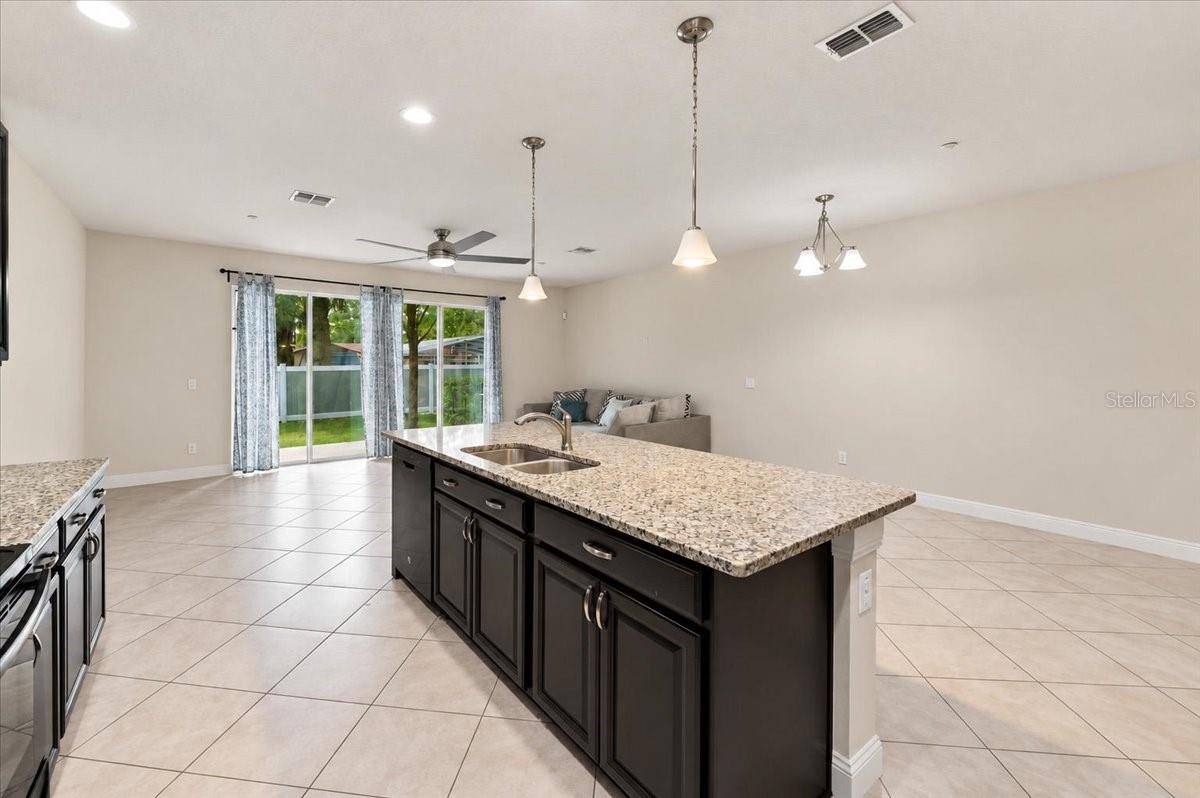 7560 ALOMA PINES COURT